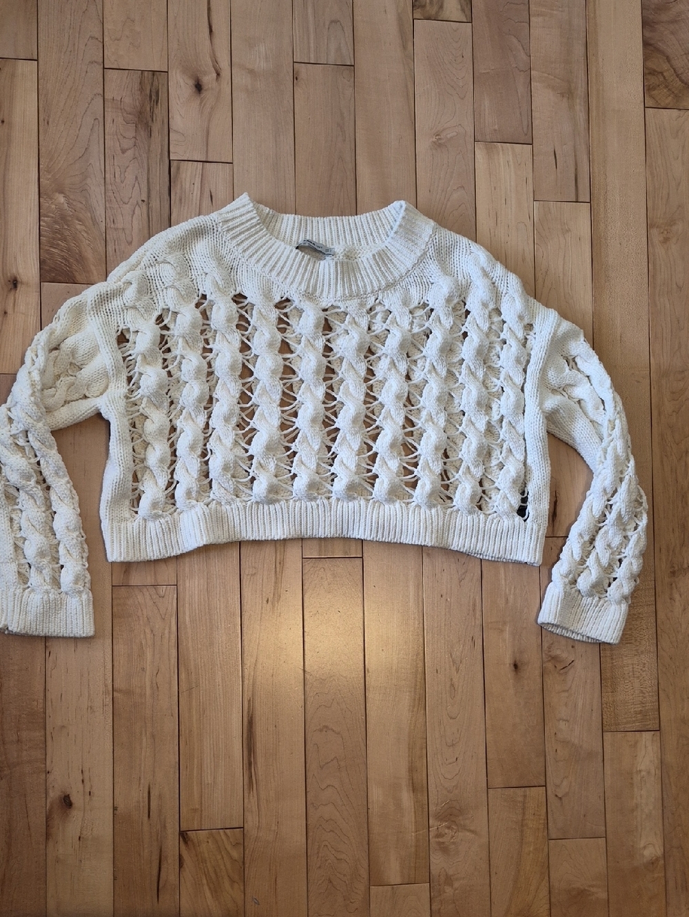 Zara Women's Size Small Cream Open-Knit Cropped Crew Sweater